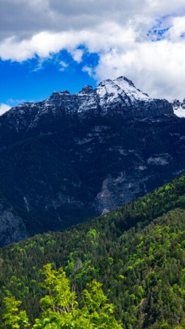 Breathtaking Snow-Capped Alpine Mountain Peaks Mobile Wallpaper