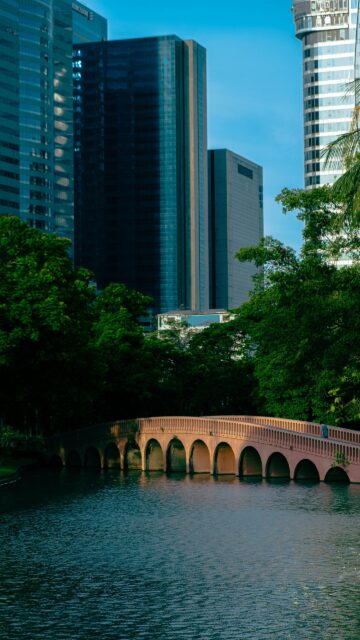 Stunning Arch Bridge in Lumphini Park Bangkok Urban Wallpaper