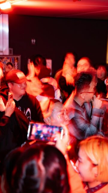 Nightlife Party Crowd Smartphone Photography Mobile Wallpaper