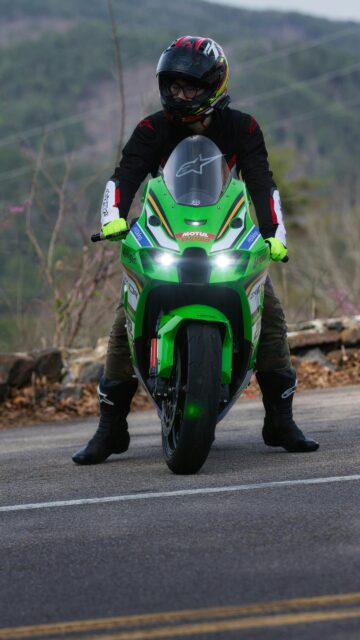 Kawasaki Ninja ZX-10R Superbike Rider Portrait Mobile Wallpaper