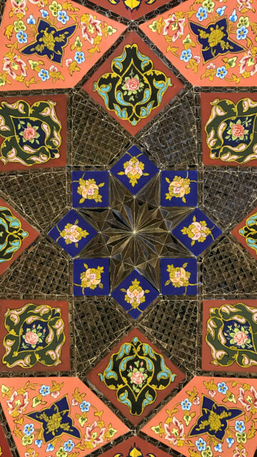 Intricate Geometric Islamic Art Mandala Spiritual Energy Wallpaper