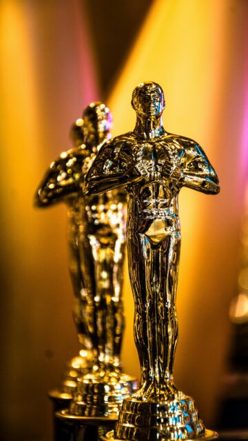Golden Academy Award Oscar Statue Cinematic Phone Wallpaper