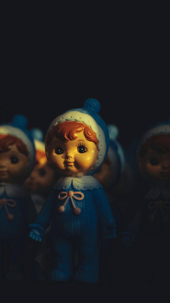 Creepy Vintage Doll Aesthetic Dark Mobile Wallpaper