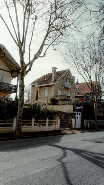 Classic European Architecture Street View Phone Wallpaper