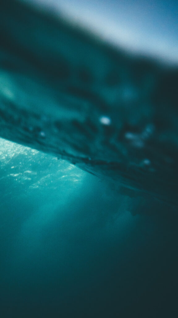 Pisces Zodiac Aesthetic: Deep Water Energy and Intuition Mobile Wallpaper