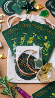 Everyday Spells Tarot Aesthetic and Crystal Manifestation Wallpaper