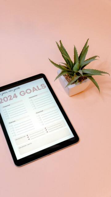 2024 Goal Setting and Manifestation Planner Vision Board Aesthetic Wallpaper