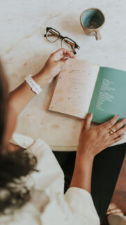 Manifestation Journal Affirmations for Personal Growth Aesthetic Wallpaper