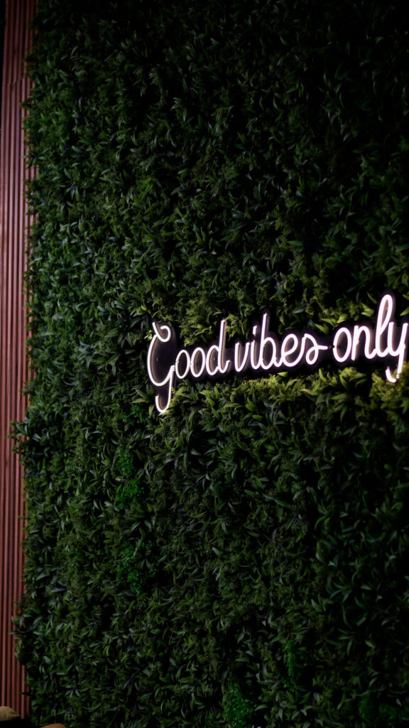 Good Vibes Only Aesthetic Affirmation Neon Sign Inspiration Wallpaper