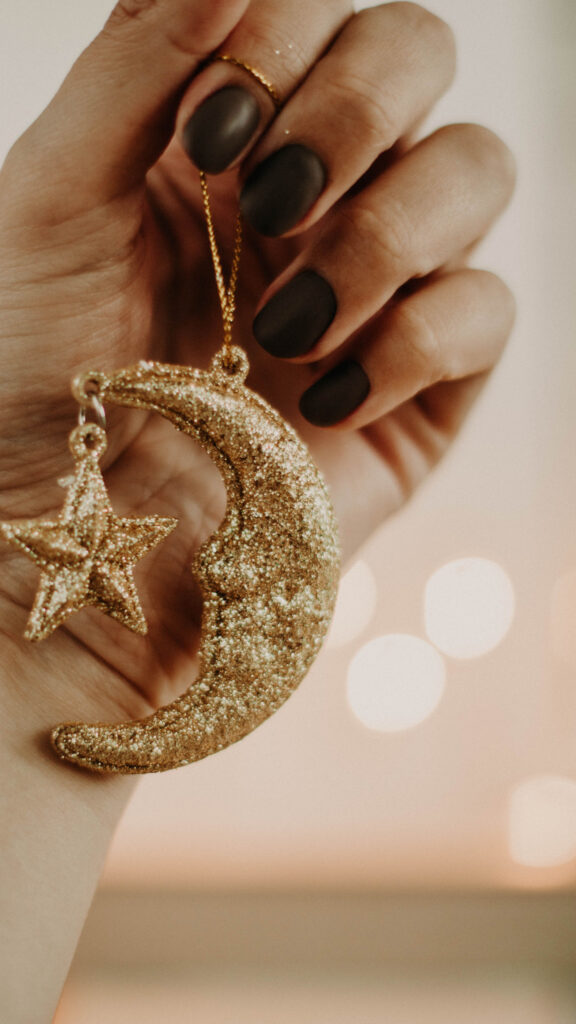 Crystalline Cancer Moon and Star Celestial Zodiac Sign Wallpaper