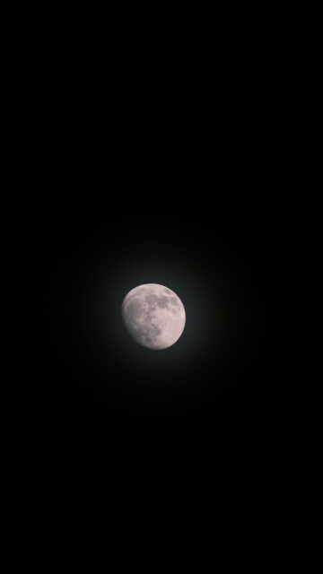 Waxing Gibbous Moon Spiritual Energy and Lunar Manifestation Wallpaper