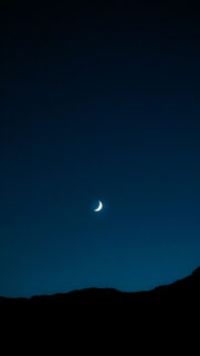 Waxing Crescent Moon Phase Spiritual Energy 4K Phone Wallpaper