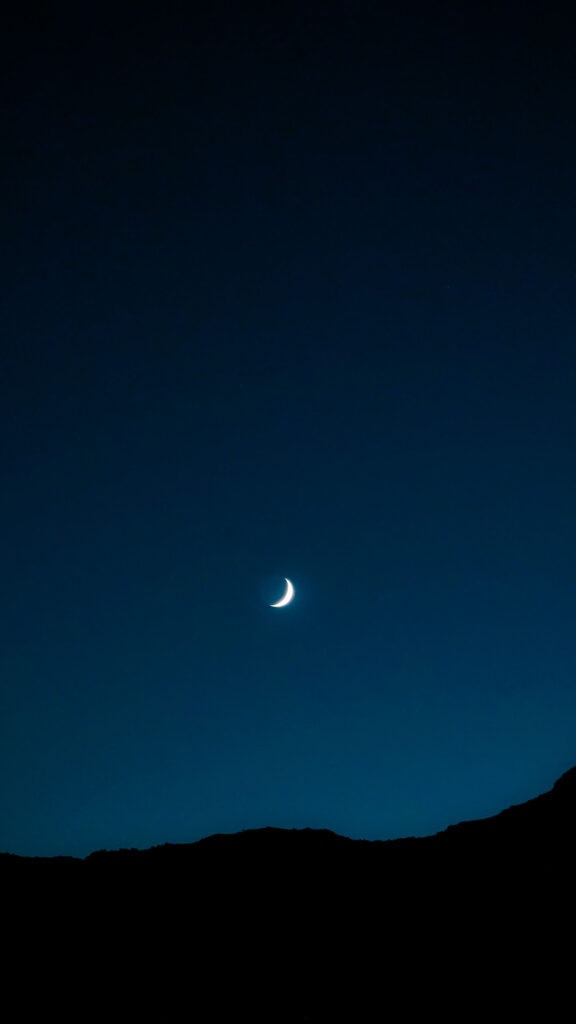 Waxing Crescent Moon Phase Spiritual Energy 4K Phone Wallpaper