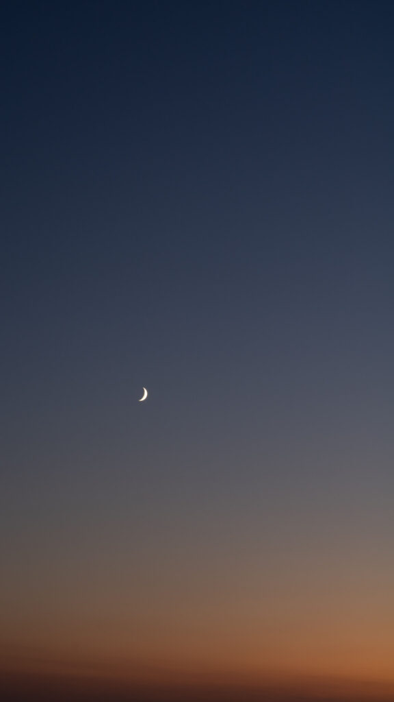 Waning Crescent Moon Spiritual Energy for Manifestation Wallpaper