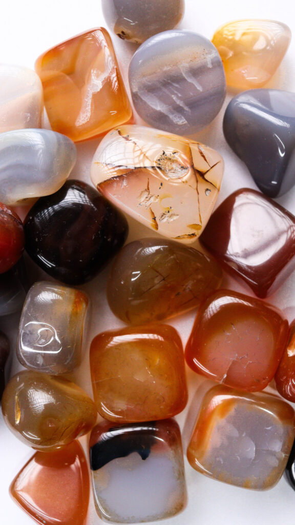 Healing Agate and Carnelian Crystal Energy Aesthetic Wallpaper