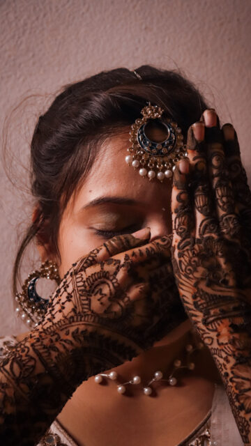 Divine Mehndi Mandala Energy and Spiritual Manifestation Aesthetic Wallpaper