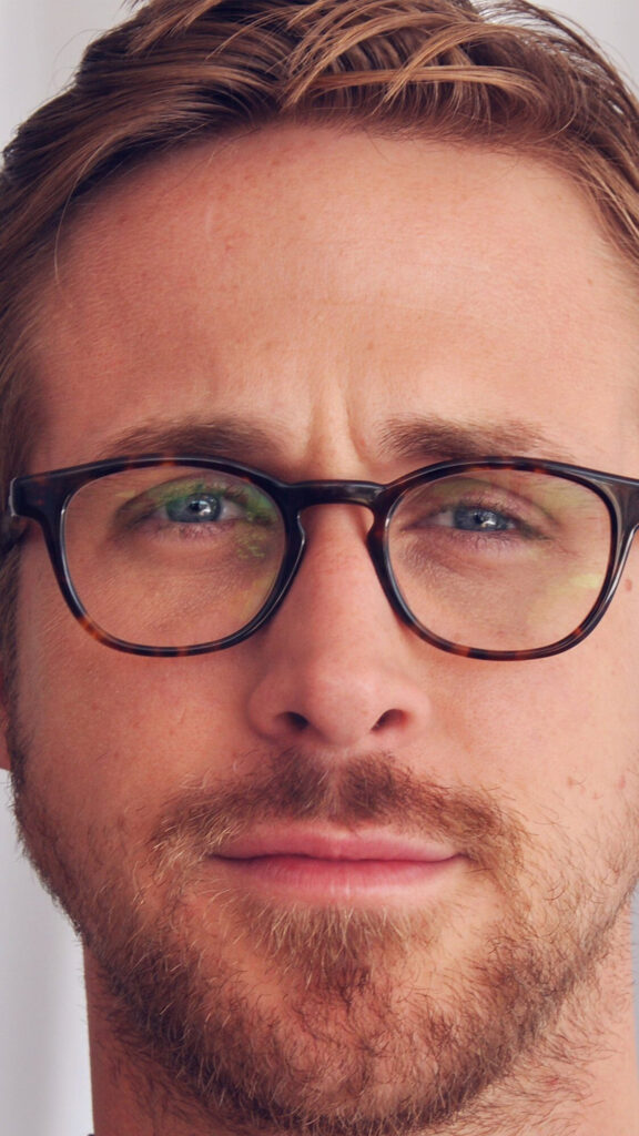 Close-up Portrait of Ryan Gosling Mobile Wallpaper