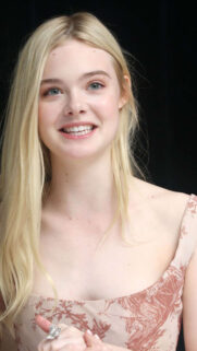 Elle Fanning Blonde Portrait Mobile Wallpaper