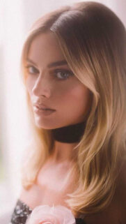 Elegant Close-Up Portrait of Margot Robbie Mobile Wallpaper