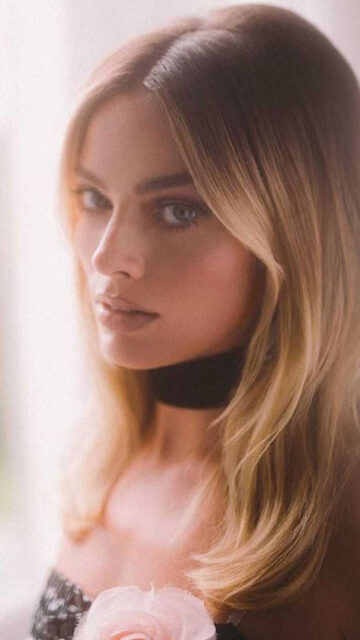 Elegant Close-Up Portrait of Margot Robbie Mobile Wallpaper
