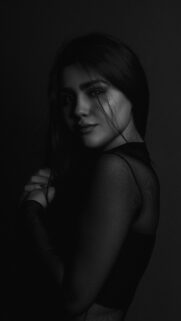 Elegant Black and White Portrait of a Woman Mobile Wallpaper