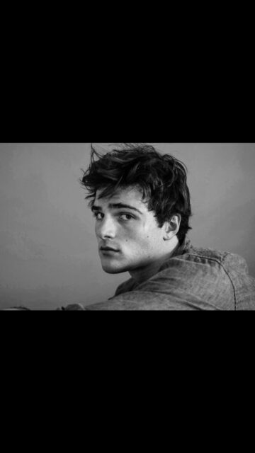 Stunning Black and White Portrait Mobile Wallpaper
