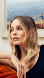Stunning Close-Up Portrait of Margot Robbie Mobile Wallpaper
