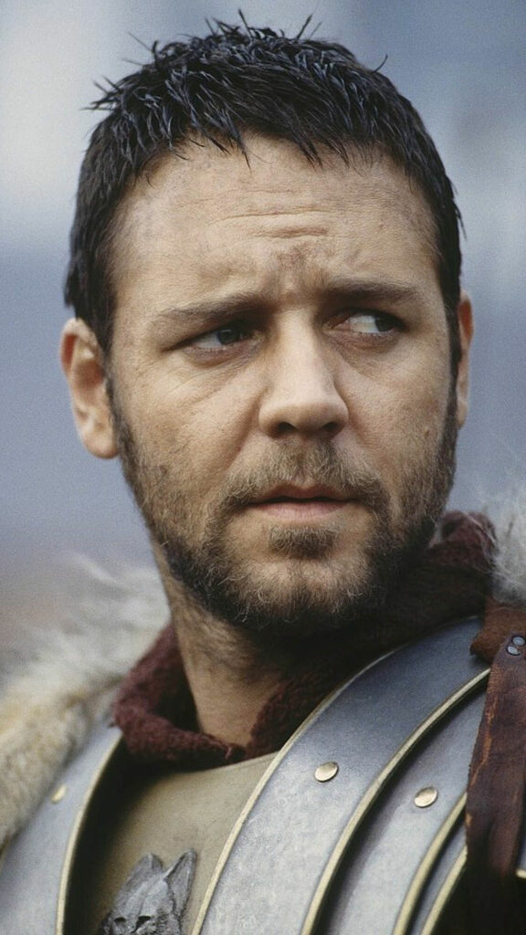 Russell Crowe as Maximus Decimus Meridius Mobile Wallpaper