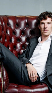 Benedict Cumberbatch in Suit Portrait Mobile Wallpaper