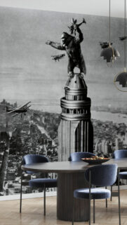 King Kong atop the Empire State Building Mobile Wallpaper