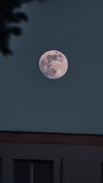 Full Moon Spiritual Energy and Lunar Manifestation Magic Wallpaper