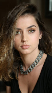 Stunning Portrait of Ana de Armas High-Quality Mobile Wallpaper