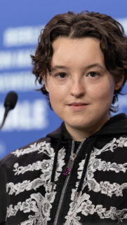Bella Ramsey at Berlinale Press Conference Mobile Wallpaper