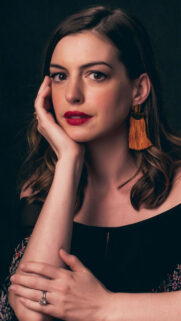 Anne Hathaway Portrait Professional Photography Mobile Wallpaper
