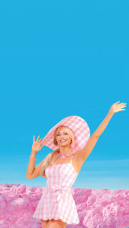 Margot Robbie as Barbie in a Pink Gingham Dress Mobile Wallpaper