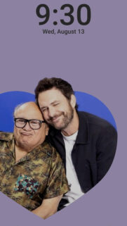 Danny DeVito and Charlie Day Duo Heart Shaped Mobile Wallpaper