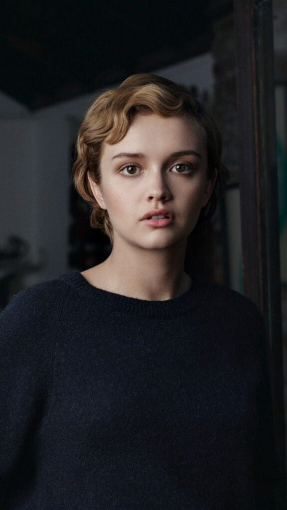 A Portrait of Actress Olivia Cooke Mobile Wallpaper