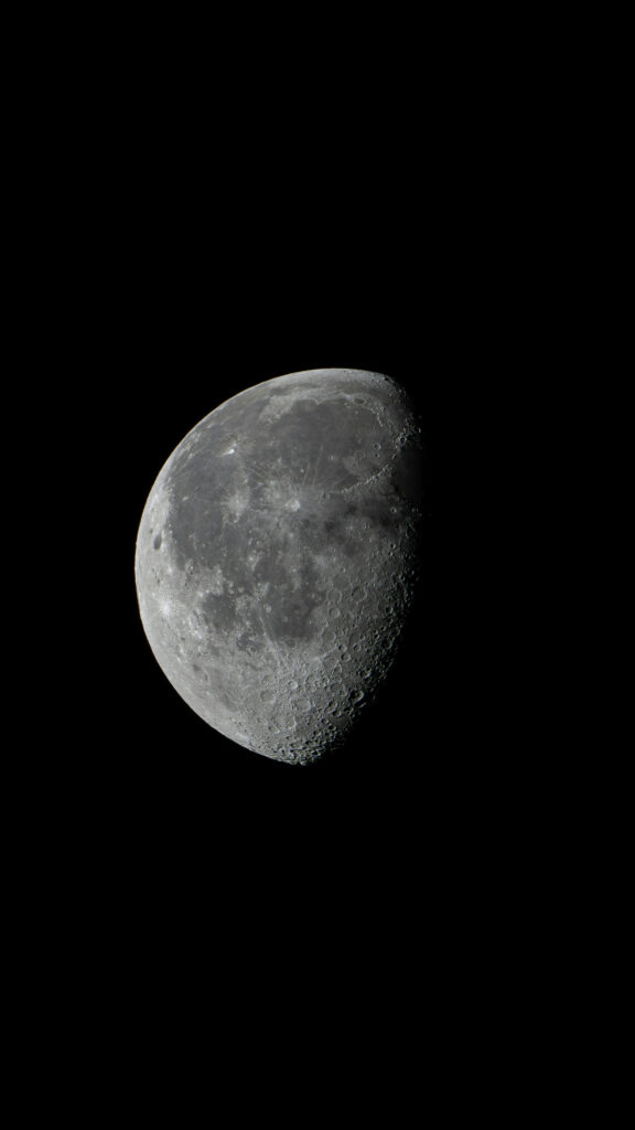 Waning Gibbous Moon Phase Spiritual Energy 4K Phone Wallpaper