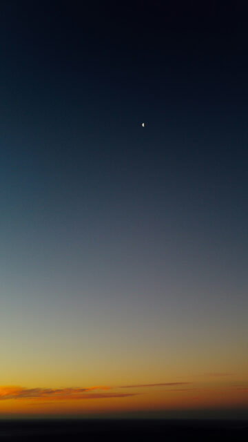 Waning Crescent Moon Celestial Night Sky Spiritual Energy Wallpaper
