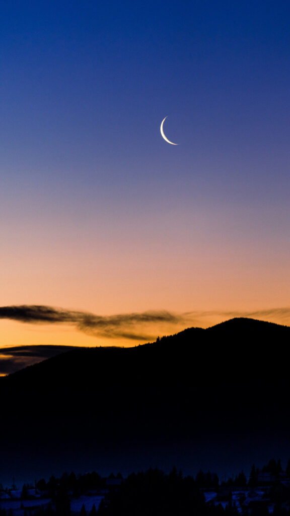 Cancer Moon Crescent Spiritual Aesthetic High Resolution Phone Wallpaper