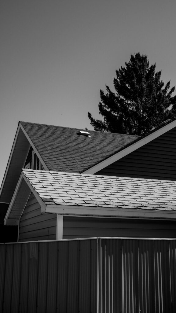 Minimalist Black and White Architecture House Roof Mobile Wallpaper