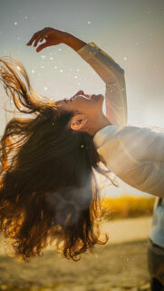 Divine Feminine Energy and Manifestation Aesthetics for Spiritual Growth Wallpaper