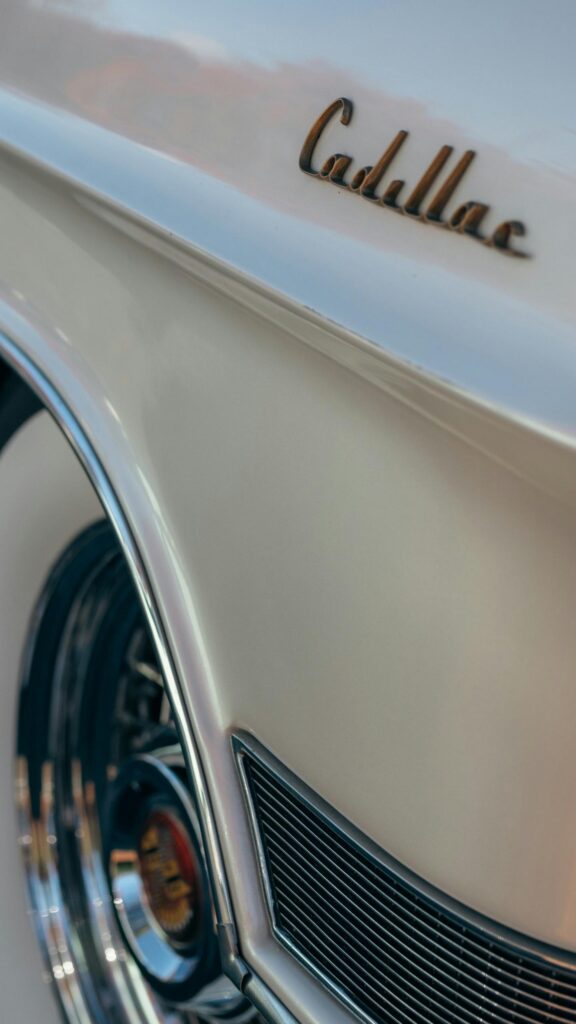 Vintage White Cadillac Classic Car Fender Closeup 4K Wallpaper