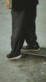 Street Style Skater Fashion Minimalist Aesthetic Mobile Wallpaper
