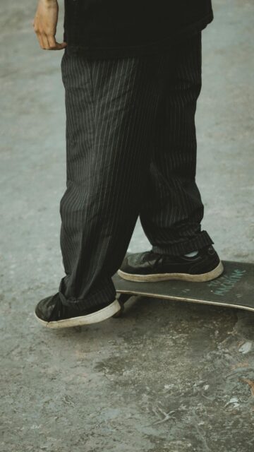 Street Style Skater Fashion Minimalist Aesthetic Mobile Wallpaper