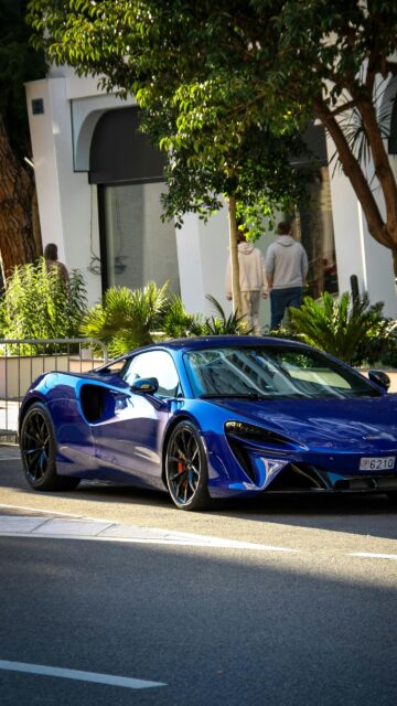 Stunning Royal Blue McLaren Artura Supercar Mobile Wallpaper