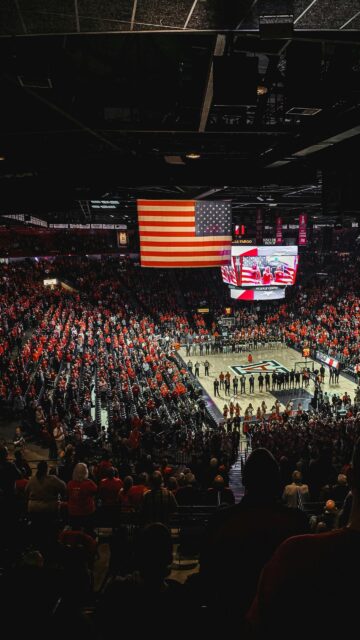 Arizona Wildcats Basketball Arena Crowd American Flag 4K Phone Wallpaper