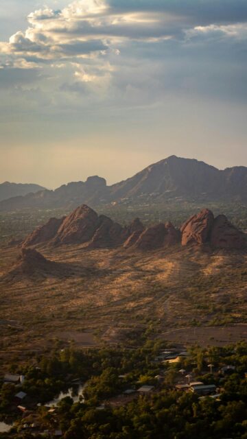 Stunning Arizona Desert Sunset View with Dramatic Rock Formations Wallpaper