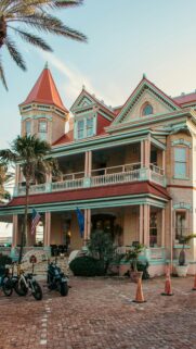 Stunning Victorian Mansion Seaside Architecture Mobile Wallpaper