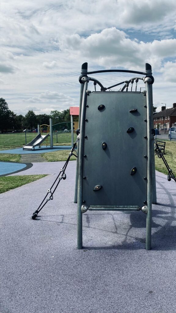 Modern Outdoor Climbing Frame Playground Mobile Phone Wallpaper